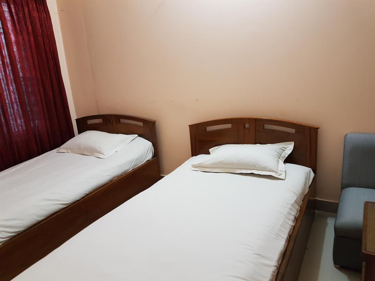 Hotel Diamond Park Dakhin Kattali Luaran gambar