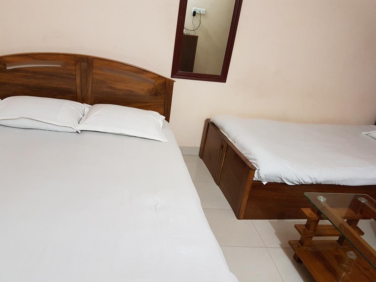 Hotel Diamond Park Dakhin Kattali Luaran gambar