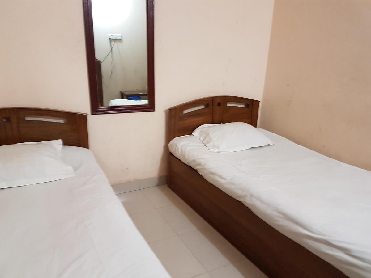 Hotel Diamond Park Dakhin Kattali Luaran gambar