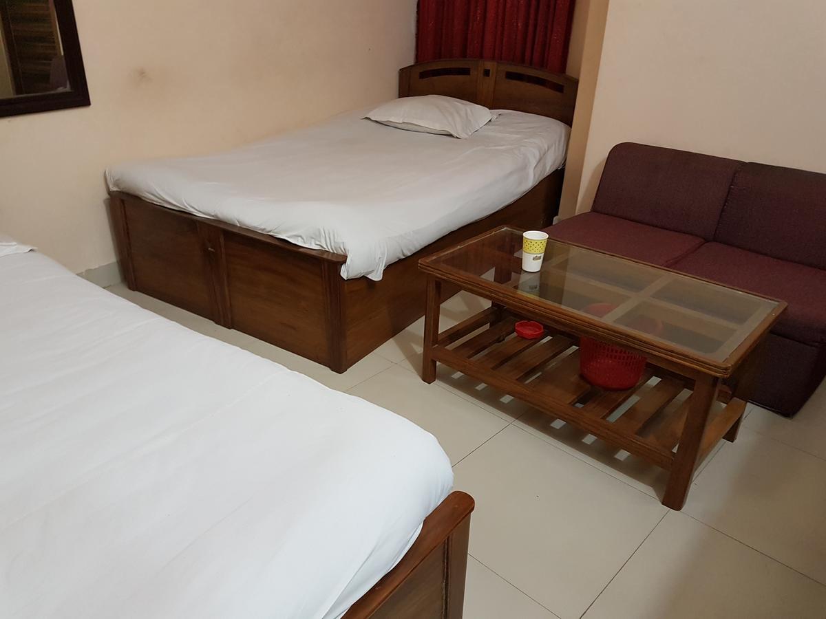 Hotel Diamond Park Dakhin Kattali Luaran gambar