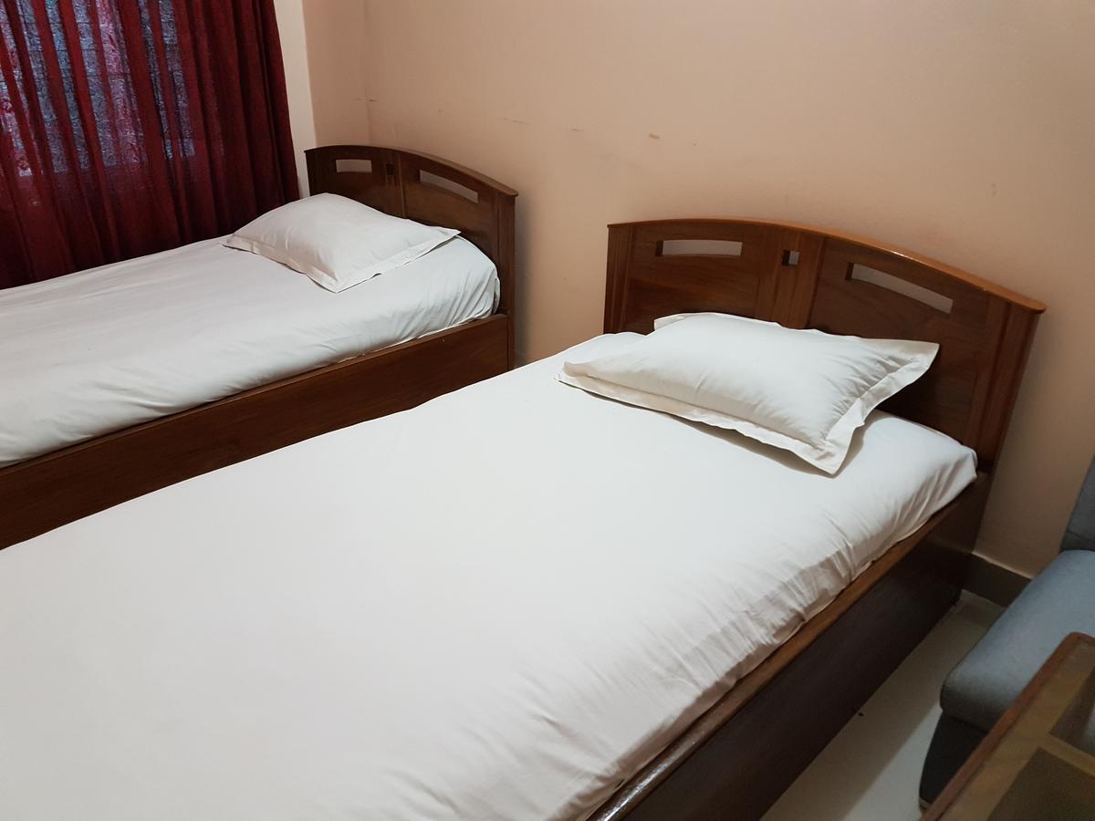 Hotel Diamond Park Dakhin Kattali Luaran gambar