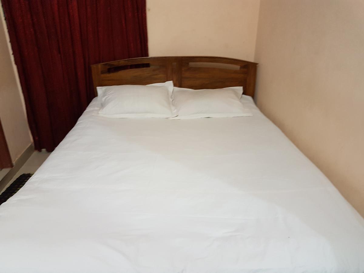 Hotel Diamond Park Dakhin Kattali Luaran gambar